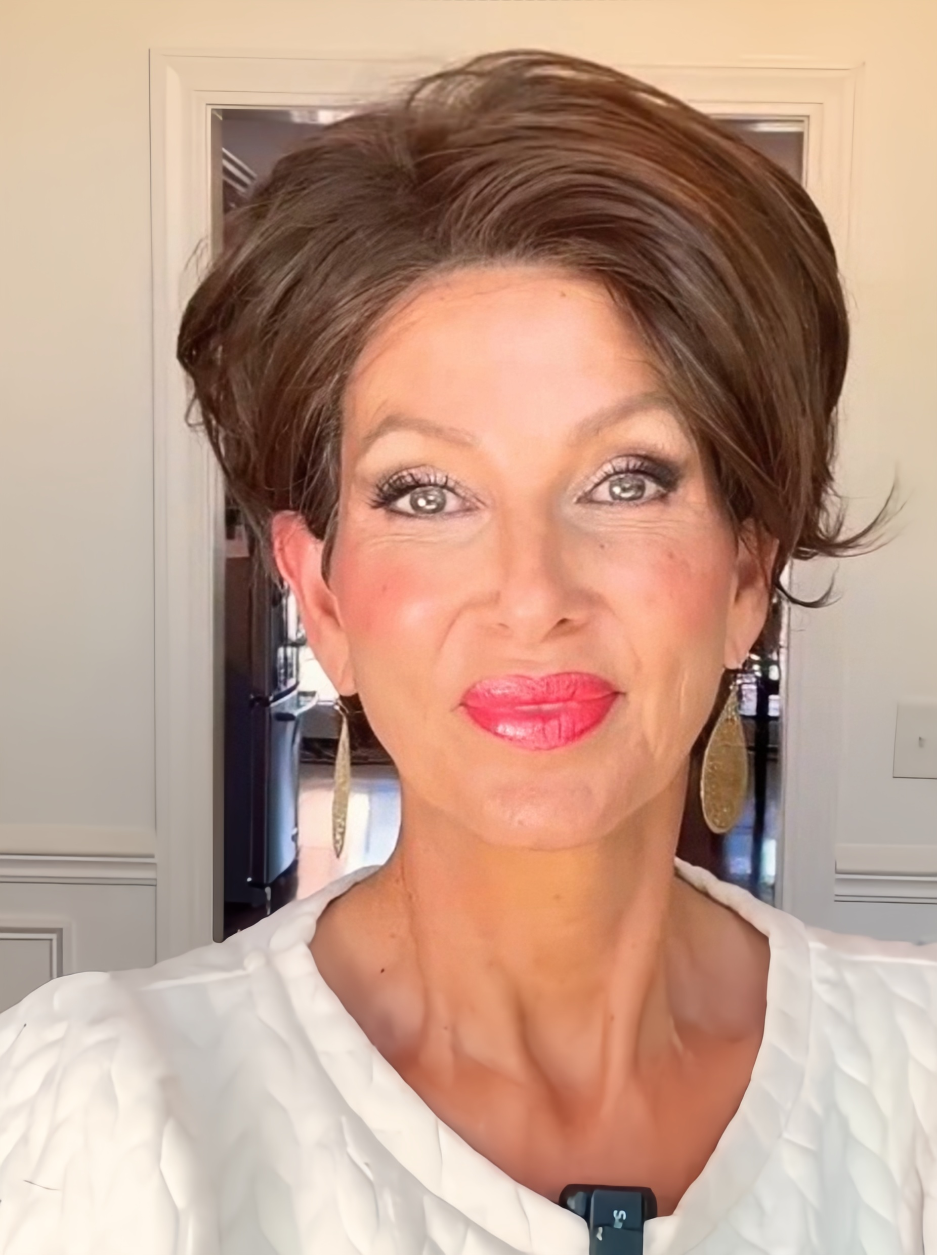 Posh Premiere Wig by Raquel Welch