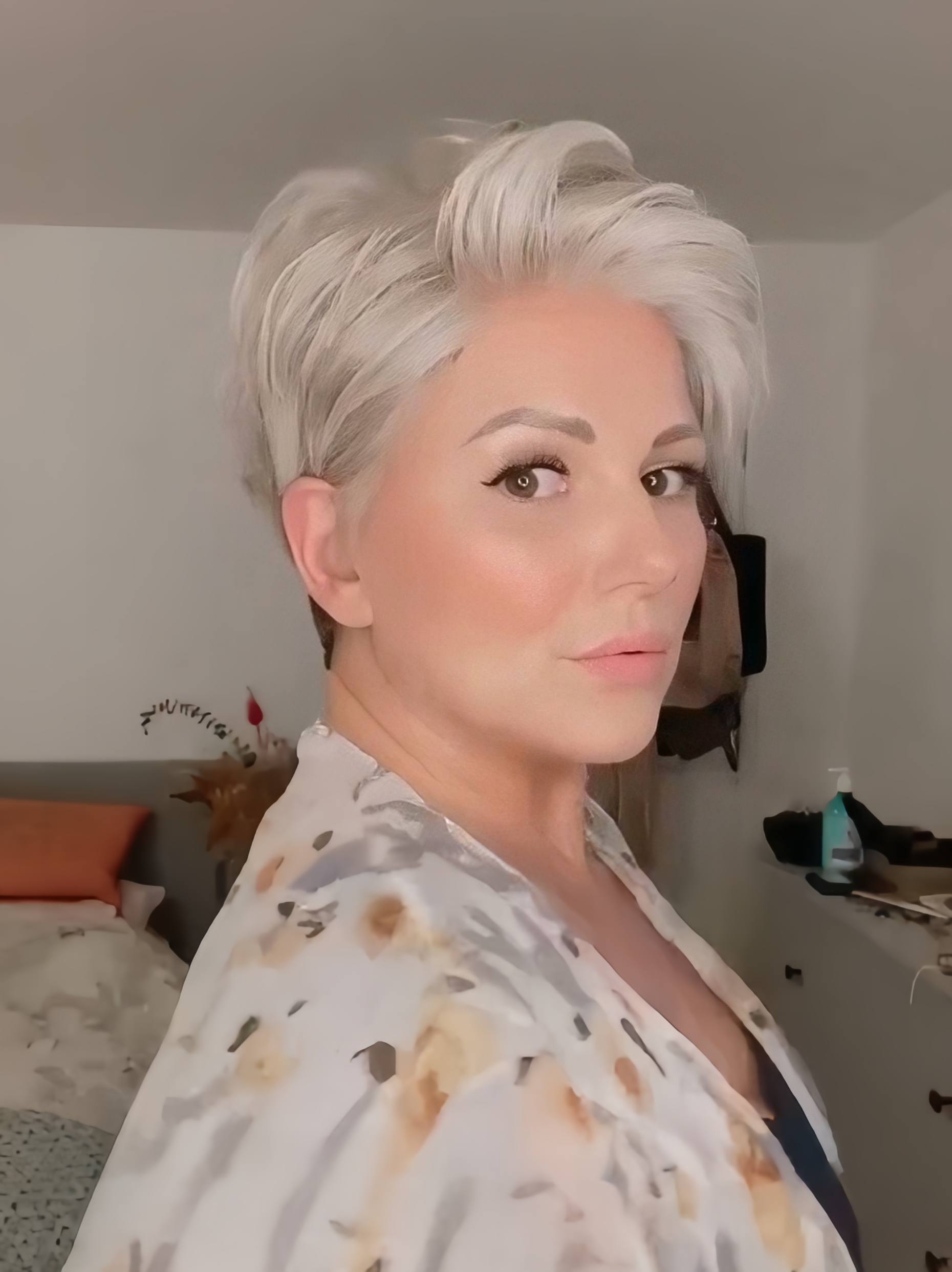 RITA- SHORT WIG (Short Pixie)