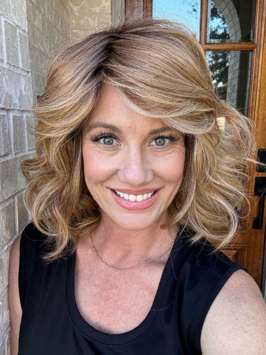 Raquel Welch  Editor's Pick Elite | HF Synthetic Lace Front Wig (Mono Top)