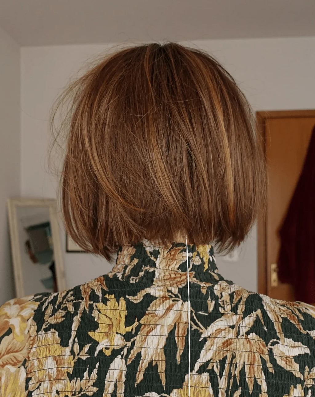 SING MONO PART - center parting, natural hairline