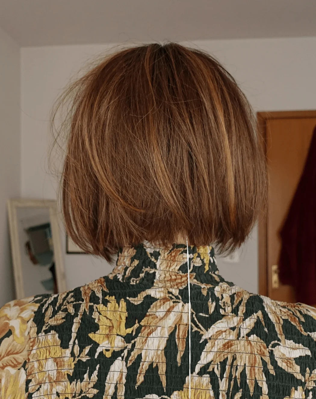 SING MONO PART - center parting, natural hairline