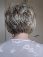 Major major hair trend for the fall-stacked bob